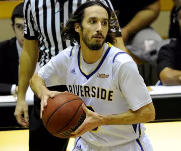 Men's Basketball Drops 59-58 Decision To Long Beach State Image