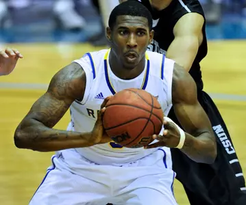 Johns Joins 1,000-Point Club, But Men's Basketball Comes Falls At CSUN, 83-76 Image