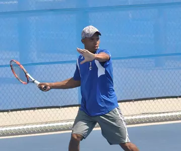 2015_04_19_MT_Ruffin_Julian_Forehand_01_MR_670