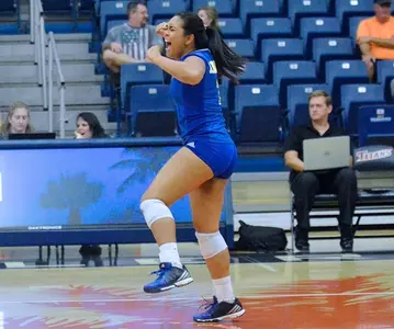 2016_09_24_VB_Alejo_Kristie_Celebrating_01_puma_670