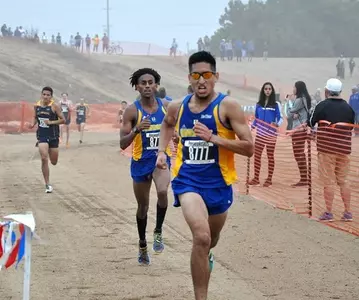 MXC2016Highlanders_Solis_Ousman_02