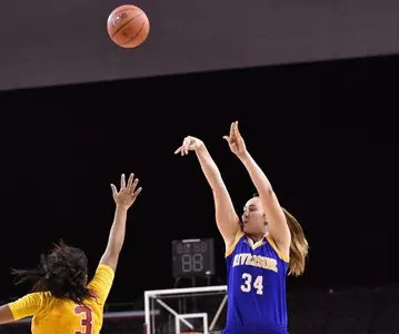 2016_11_16_WBK_Lefevbre_Clemence_Shooting_01_puma