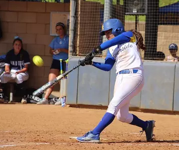 2016SBRodriguez Hannah HItting