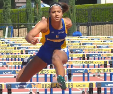 2016_3_24_Fleming_Tayler_Hurdling_01