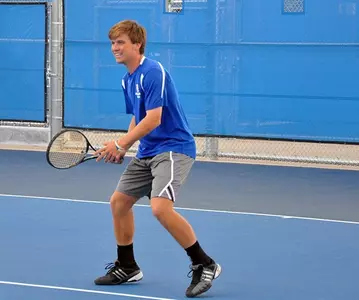 2016MTKMcCannAwaitingServe