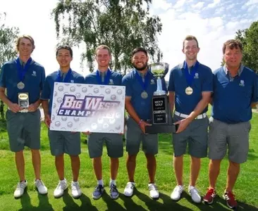 2016MGBigWestChamswithTrophyand Banner