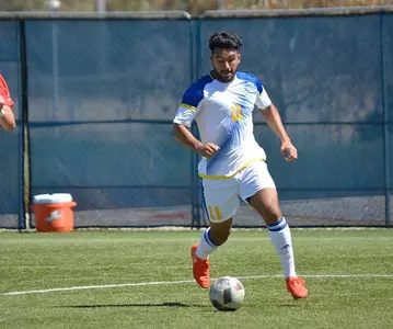 Eduardo Sanchez Dribbling