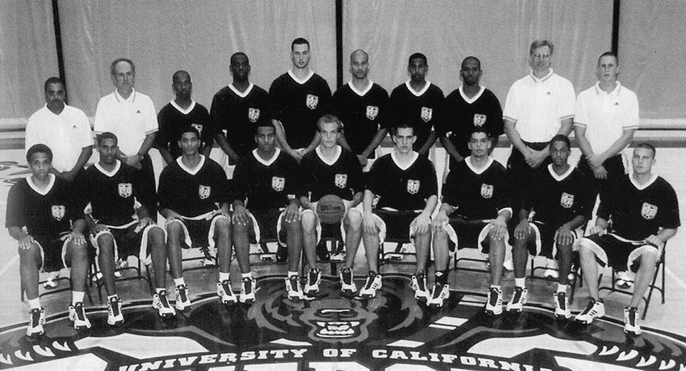 2000-01 Men's Basketball Team Photo