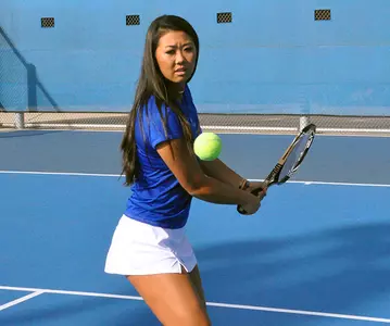 2017_WTennis_Hitomi_Nicole_Forehand_4_MR_670.jpg
