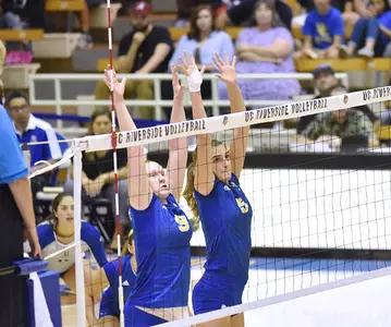 Chelsea Doyle and Yuliya Ushakova Block