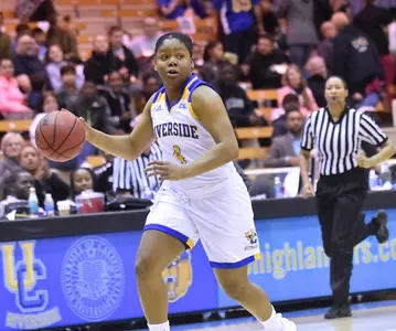 WBB_Curry_Michelle_Dribbling2_670.jpg