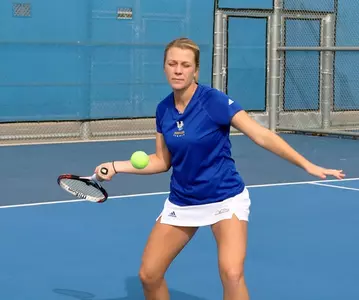 2017_WTEN_Natalie_Penner_ActionShot3_670.jpg