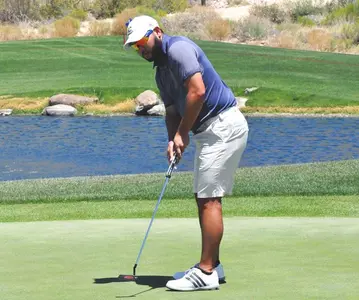 2017_MG_Tsujimoto_Brandon_Putt_01_670