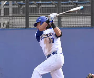 MIchael Farris Swinging