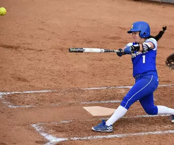 2017_SB_Rodriguez_Hannah_Swing_03_carter.jpg