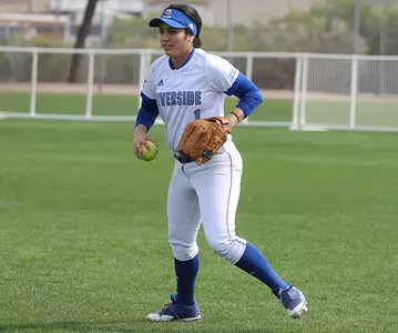 2017_SB_Rodriguez_Hannah_Fielding_01_carter