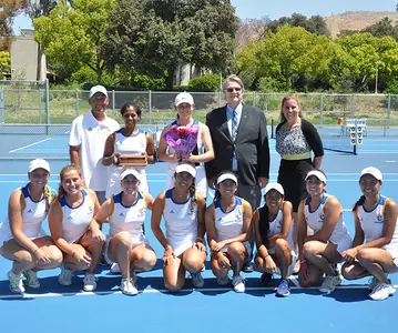 2017_WTEN_El-Kara_And_Ganesan_Senior_Team_Photo_01_670
