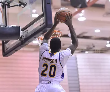 Secean Johnson Dunking