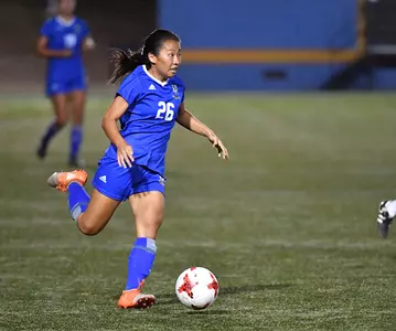 Isabela Lee Dribbling
