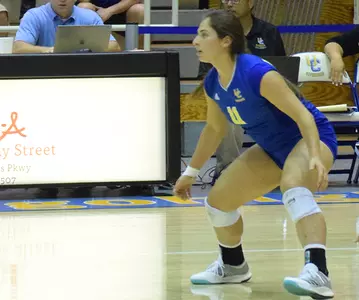 2017_VB_Rodriguez_Nicole_Ready_01
