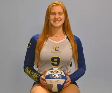 2017_VB_Doyle_Chelsea_withball_01_mr_670.jpg