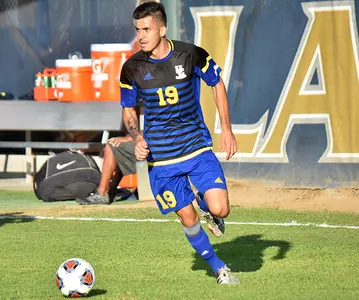 Anthony Lopez Dribbling