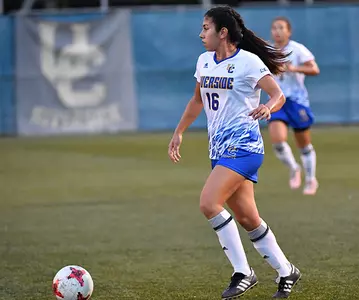 Giselle Preciado Dribbling