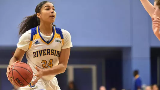 UCRWBB Gnago With Ball