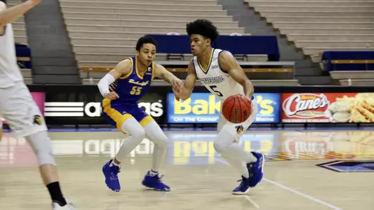 UCRMBB Pullin Dribbling 4