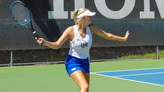 Serina Saltzen took her first set Saturday at SDSU.