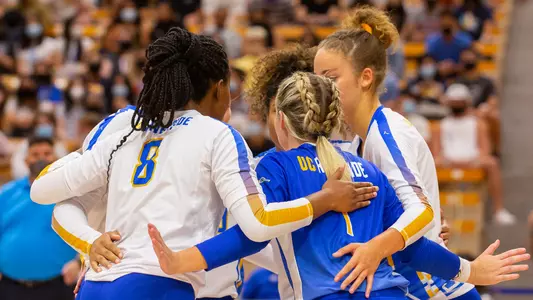 UC Riverside’s women’s volleyball match against Hawaii in a Big West Conference on Thursday, September 23, 2021, at the Student Recreation Center at UCR. (UCR/Stan Lim)