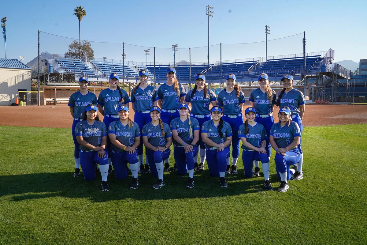 2021 Softball Team Photo
