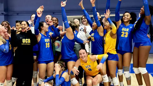 Women's Volleyball Team Celebrate Historic Win