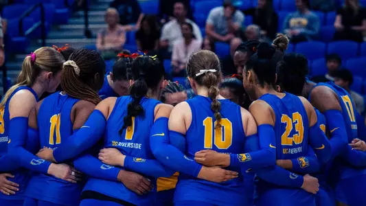 WVB Team Huddle
