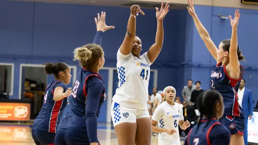 Bria Shine jumper vs Saint Mary's (CA)