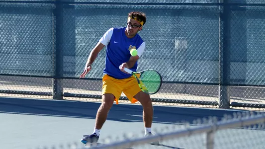 Justin Lamy in singles match vs UTRGV