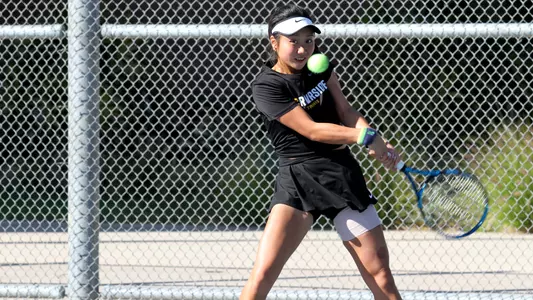 Ramey Yu with back hand