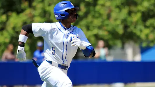 Robert Pitts runs to first vs UCSD
