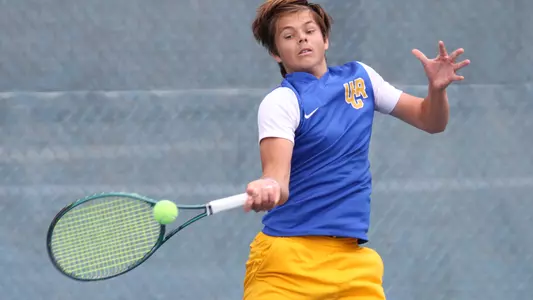 Alexey Efremov hits forehand
