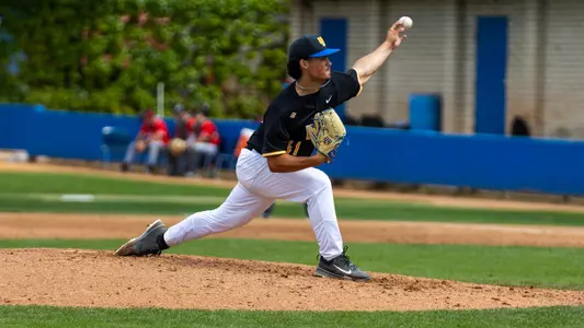 Justin Dougan pitches