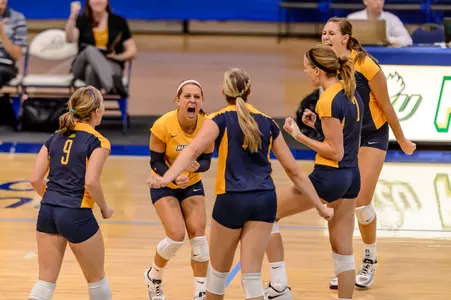 Julie Jeziorowski led the MU backline with 23 digs (photo credit: Linwood Ferguson).