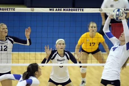 Nele Barber had a career-high 15 digs in the win.