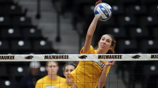 Teal Schnurr had the most blocks by an MU player since 2009.