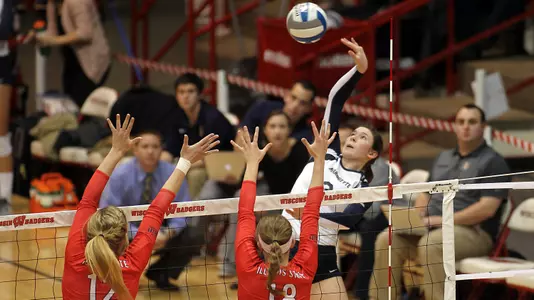 Bailey had 32 kills and 17 digs in the loss.