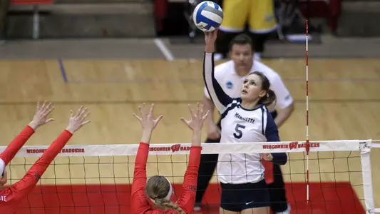 Junior outside hitter Erin Lehman