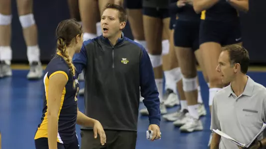 Head coach Ryan Theis