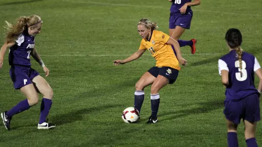 Liz Bartels posted a game-high three points with a goal and an assist.