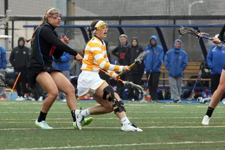 Junior Julianna Shearer