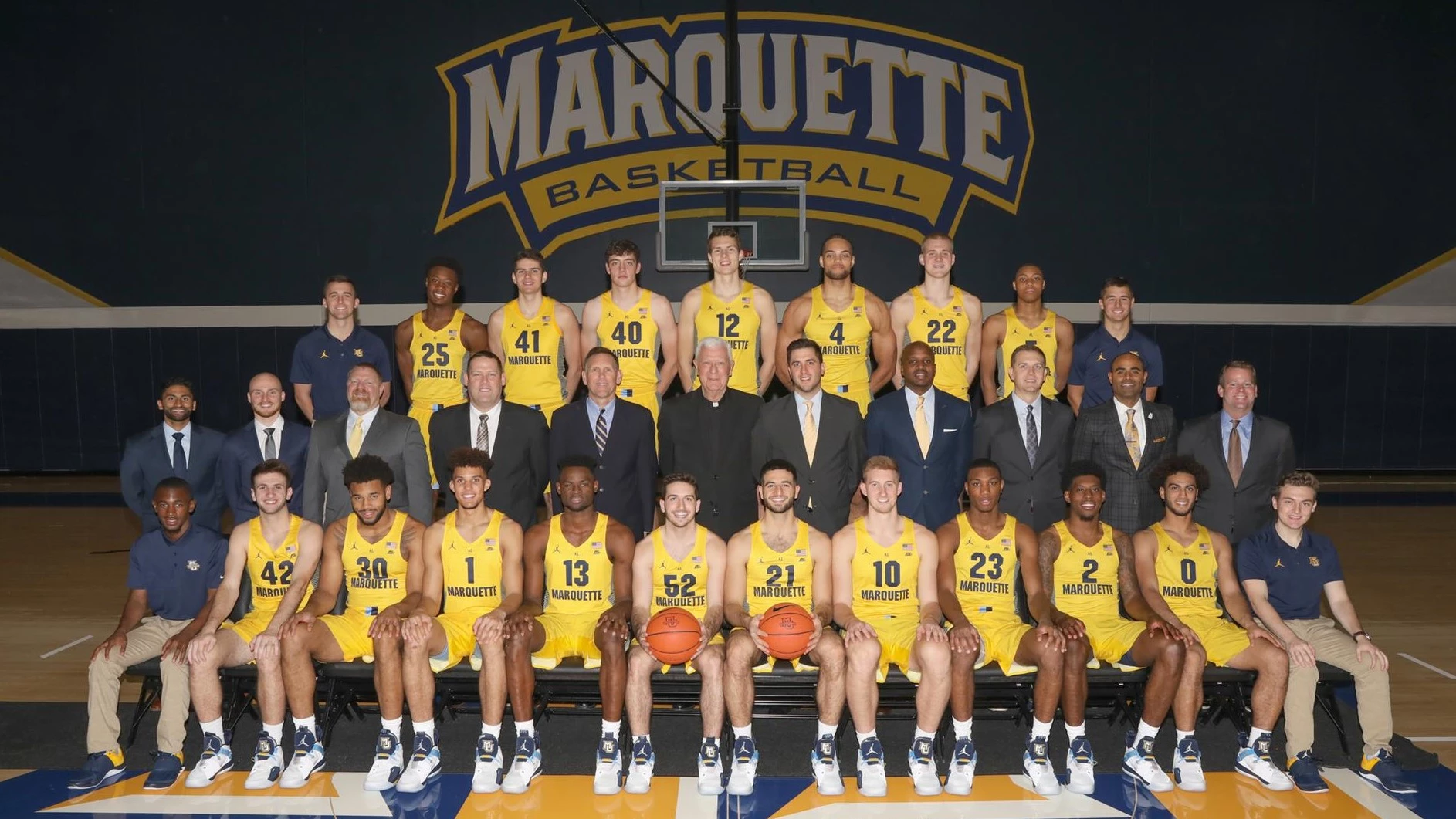 2018-19 Men's Basketball Team