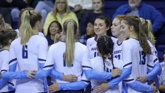 MU Volleyball huddle